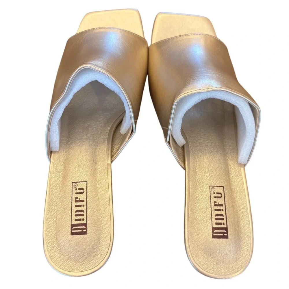 IDIFU Gold Metallic Square Toe Low Wedge Sandals Mules S2SNV24HTX HB Size 7.5